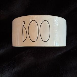 White Ceramic Bowl with 'BOO' Design cat 🐈‍⬛ or 🐕 dog